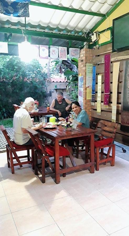Dutch Cosy Home Chiang Mai Exterior photo